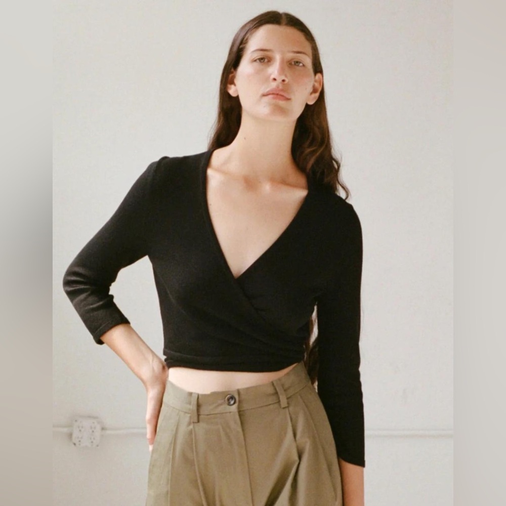 EUC SHAINA MOTE ELSA WRAP TOP